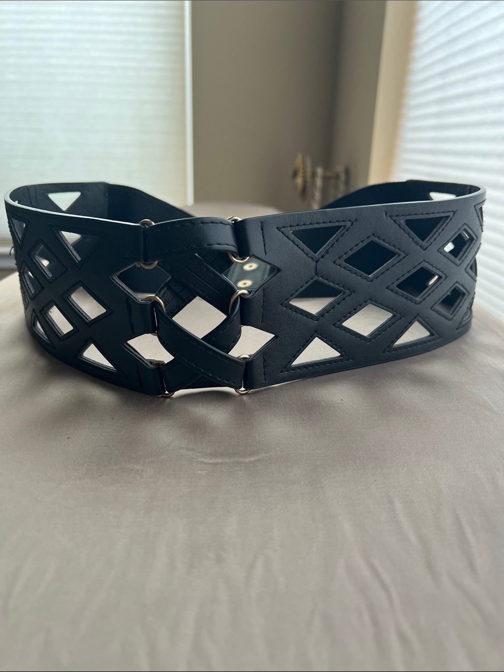 Vintage Faux Leather Elastic Black Geometric Cutout Waist Belt 30" waist size
